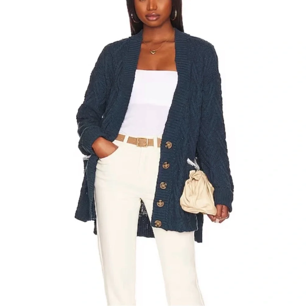 Free People Montana Cable Knit Cardigan Varsity Blue Oversized Size M NEW - Picture 2 of 16